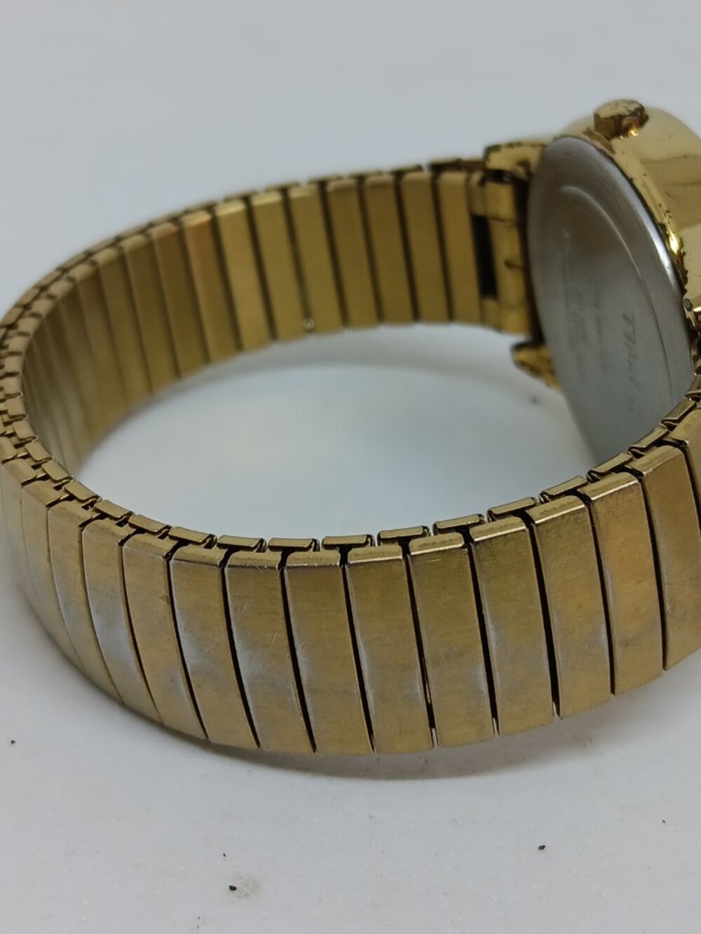 Timex Indiglo 14 Unisex 35mm Gold Tone Easy Reader Date Flex Band Watch NEW BATT - Picture 7 of 11